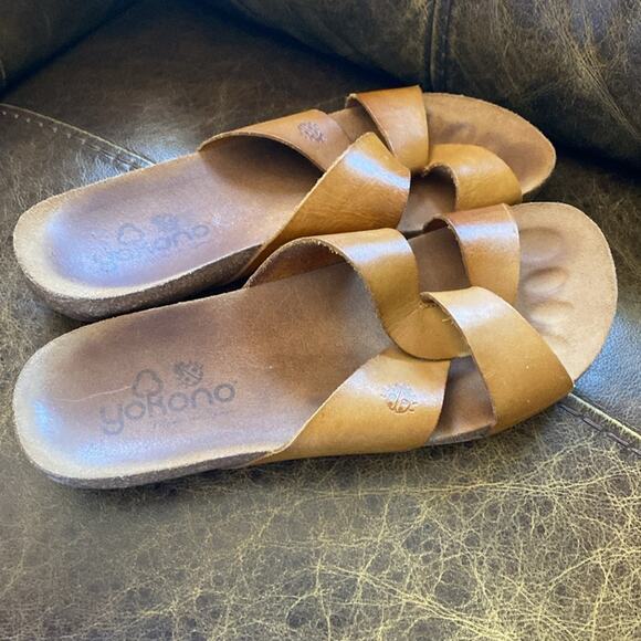 Yokono women’s 8 slip on camel color flat leather sandals - Picture 3 of 5